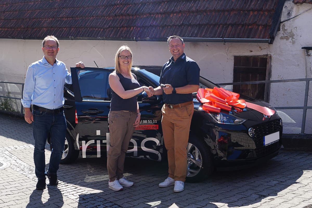 Neue Autos für die Caritas Landau